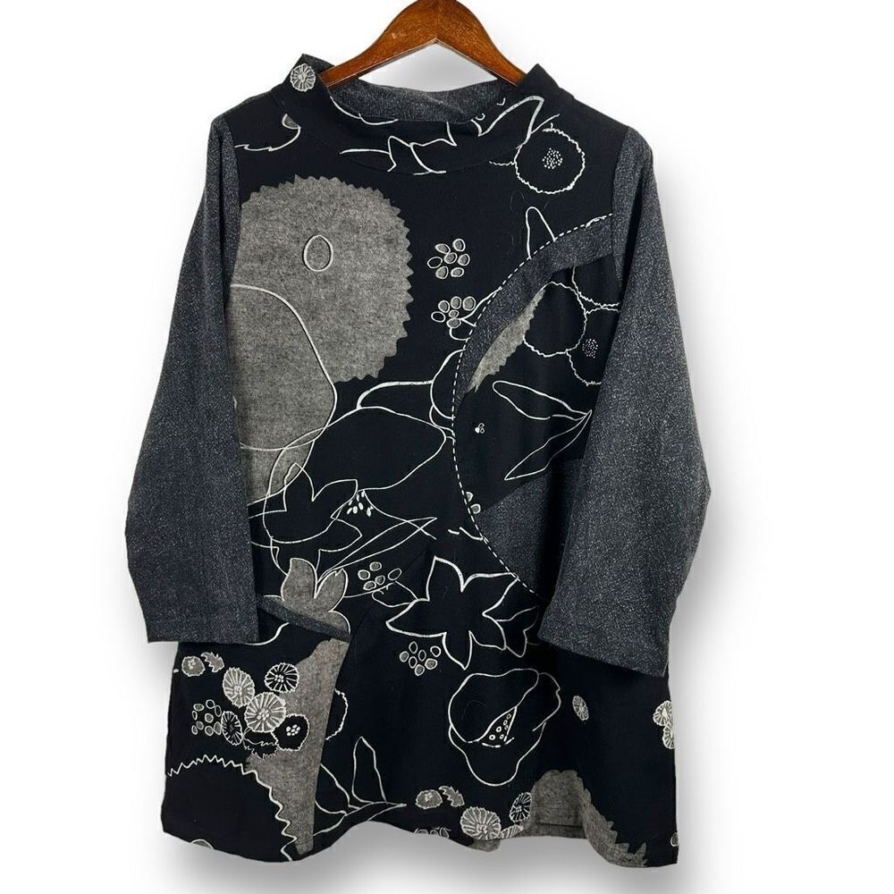 Kinari Women's One Size Mock Neck Tunic Black Gray Patchwork Wearable Art Cotton